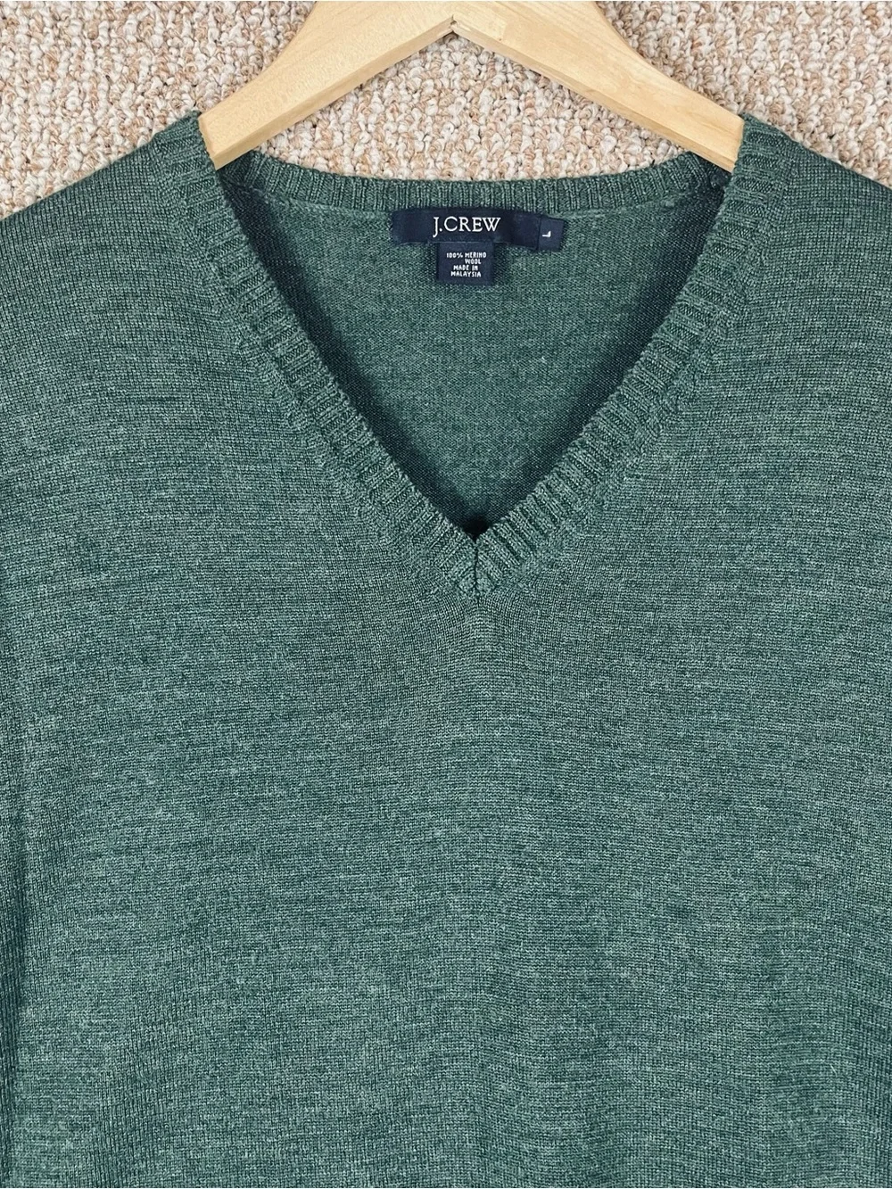 J. Crew Sweater Men's Size Large 100% Merino Wool V Neck Preppy Casual F381